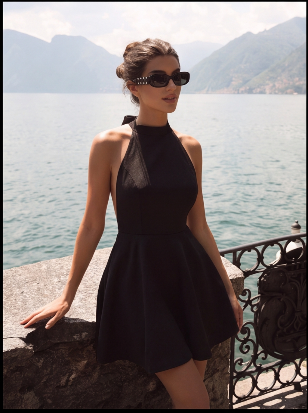 Noir Aura Halter Mini Elbise