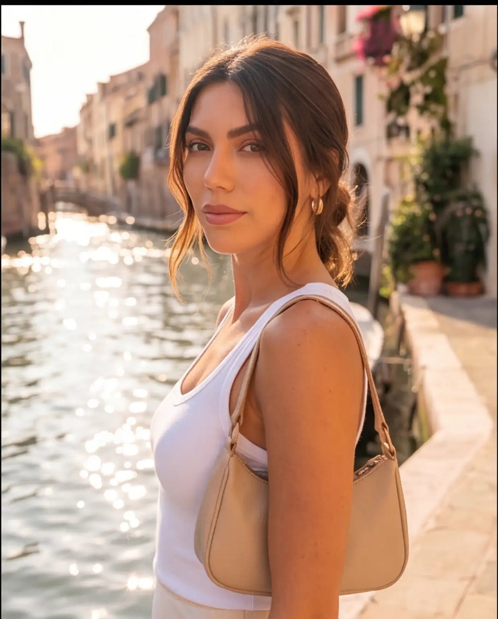 Pamuklu Likralı U Yaka Beyaz Basic Tank Top