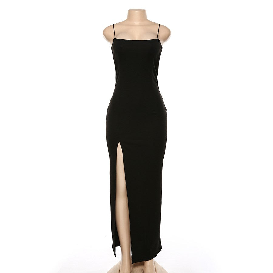 Noir Elegance Yırtmaçlı Elbise