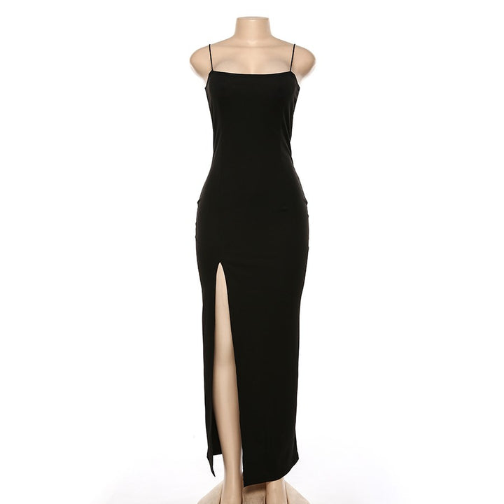 Noir Elegance Yırtmaçlı Elbise