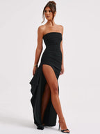 Eternal Elegance Straplez Yırtmaçlı Gece Elbisesi